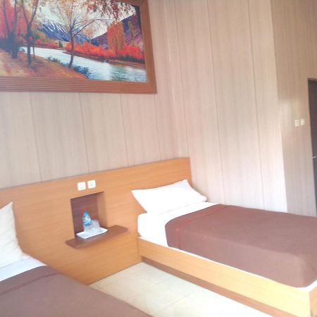 Hotel Kencana Rembang Pokoj fotografie
